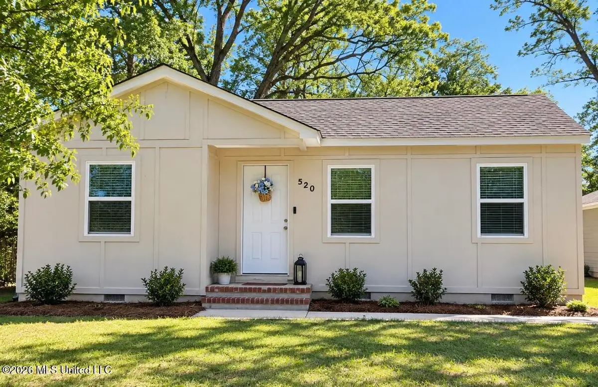 520 E Circle Avenue, Clarksdale, MS 38614 - #1