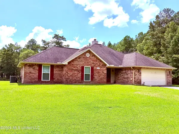 17 P M Hall Road, Poplarville, MS 39470