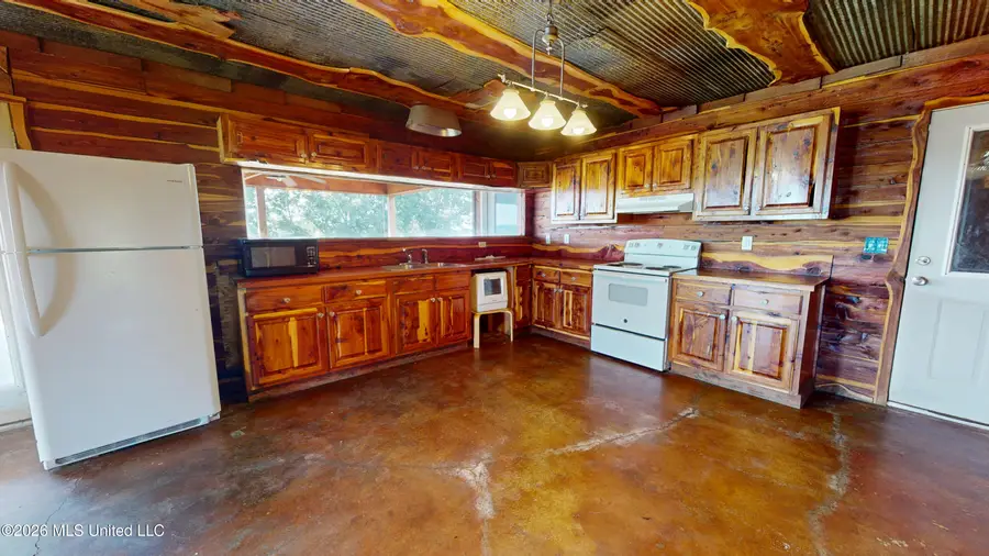367 Dandridge Drive, Senatobia, MS 38668 - #3