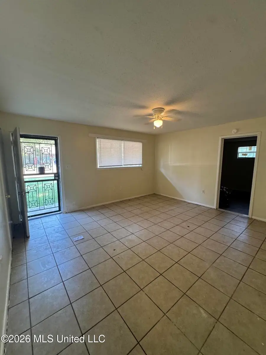 318 Queen Marie Lane, Jackson, MS 39209 - #3