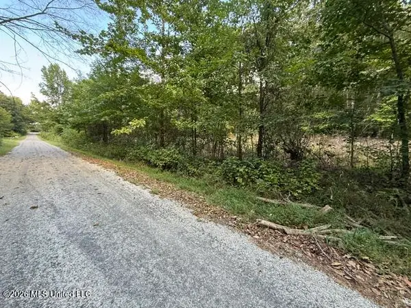 Ted Cove, Byhalia, MS 38611