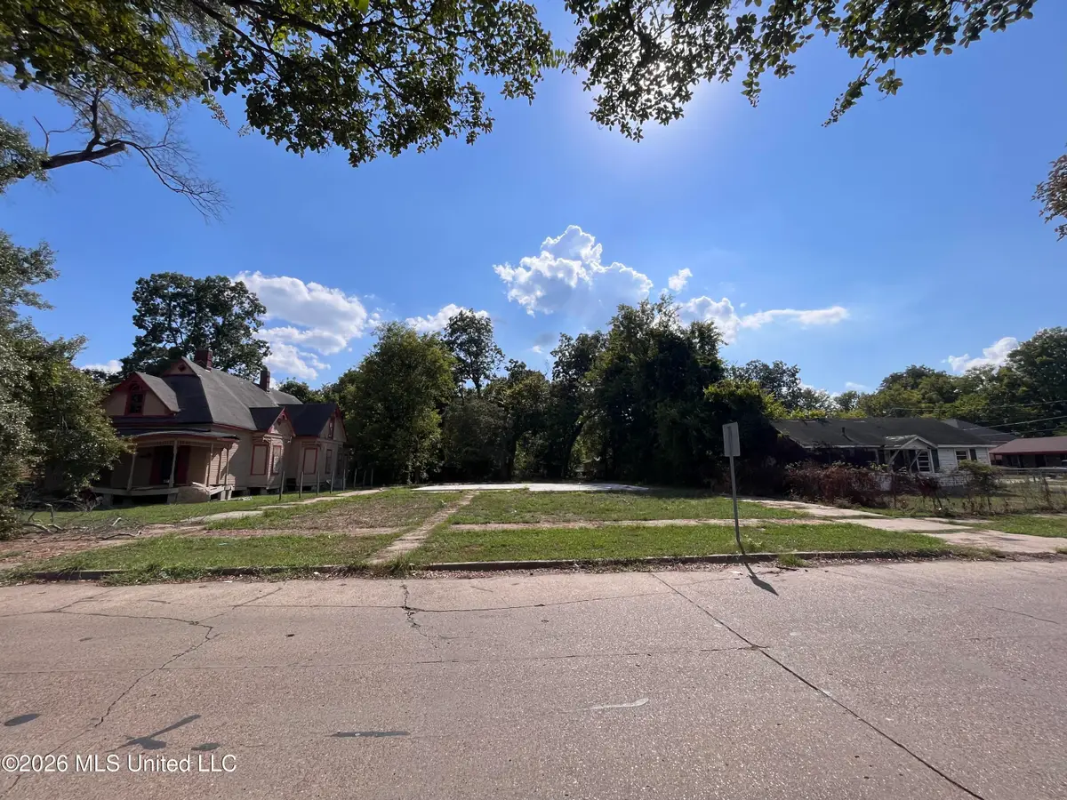 507 Central Street, Greenville, MS 38701 - #1