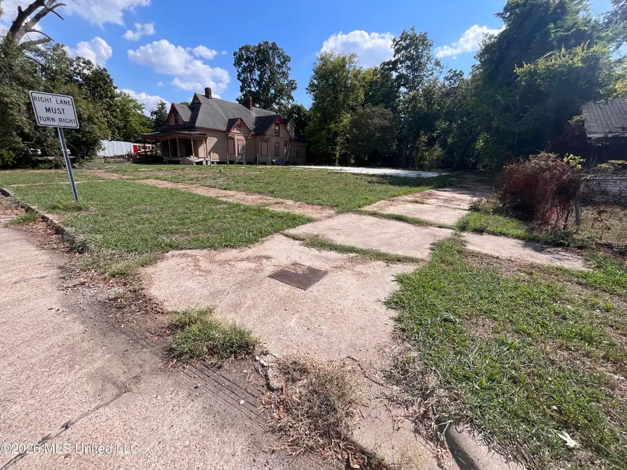 507 Central Street, Greenville, MS 38701 - #3