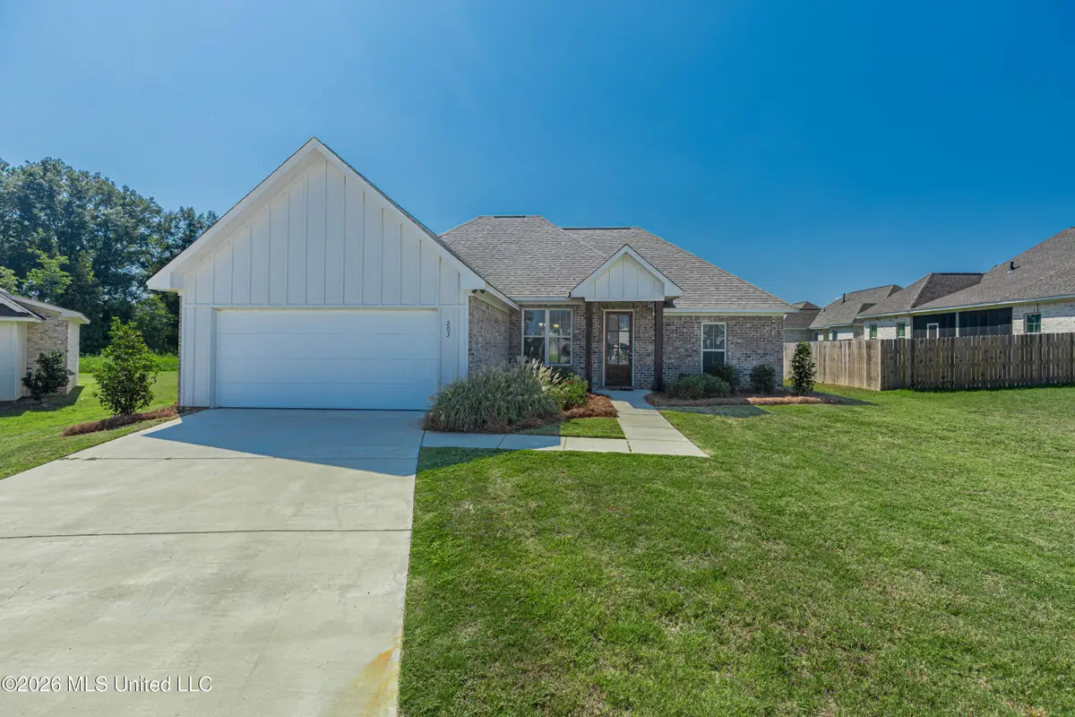 203 Silver Maple Place, Canton, MS 39046 - #1