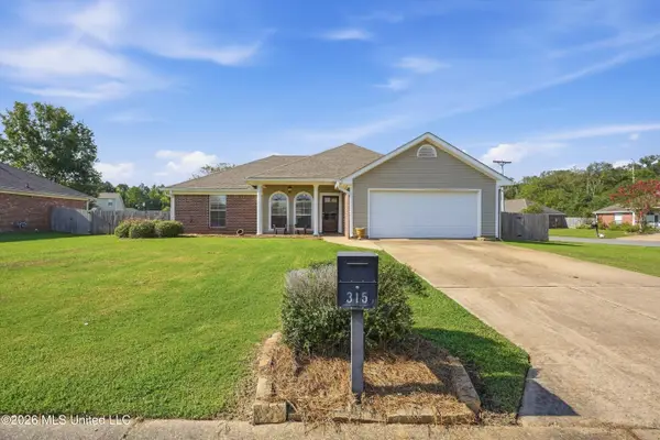 315 Orchard Way, Brandon, MS 39047