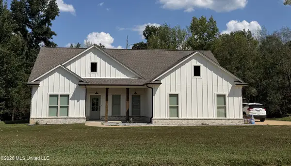 232 Cross Creek Cove, Byhalia, MS 38611