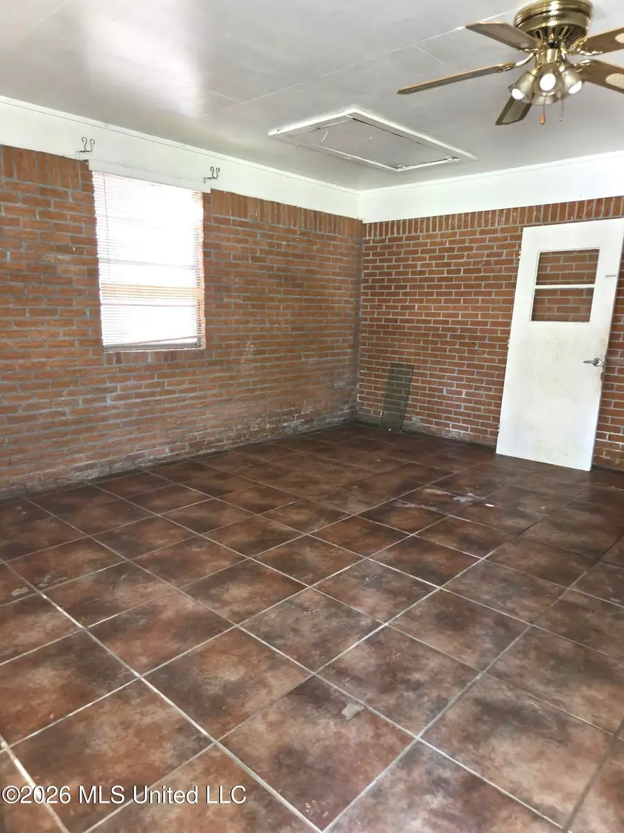 2033 Harold Street, Laurel, MS 39440 - #3