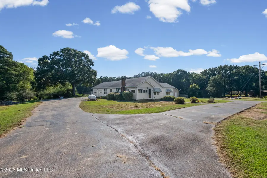 5126 Smith Road, Coldwater, MS 38618 - #2