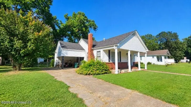 104 E South Avenue, Crenshaw, MS 38621 - #2