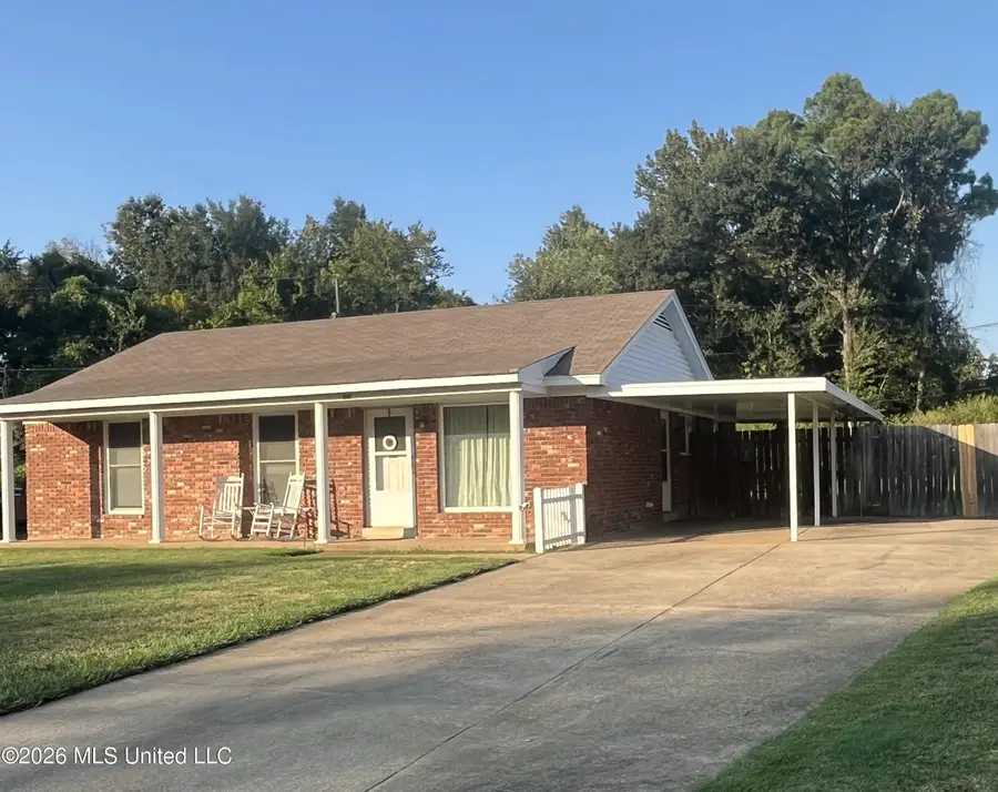 1976 N Cresthill, Southaven, MS 38671 - #2