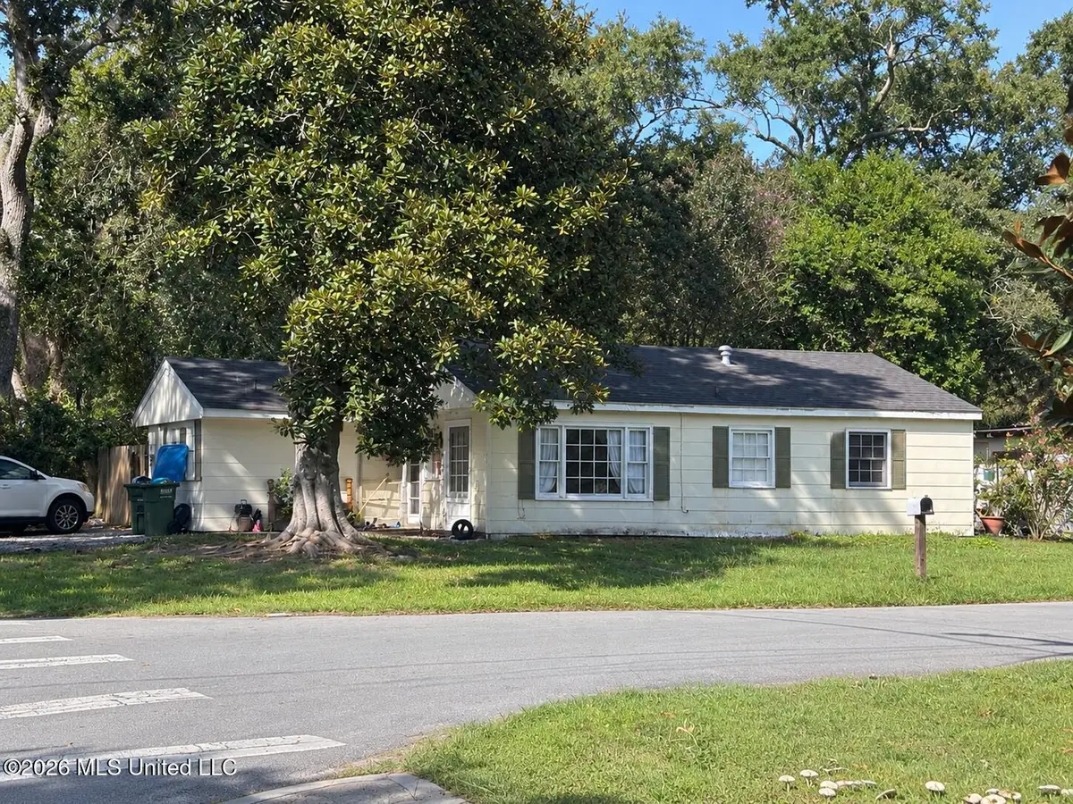 2103 King Avenue, Pascagoula, MS 39567 - #1