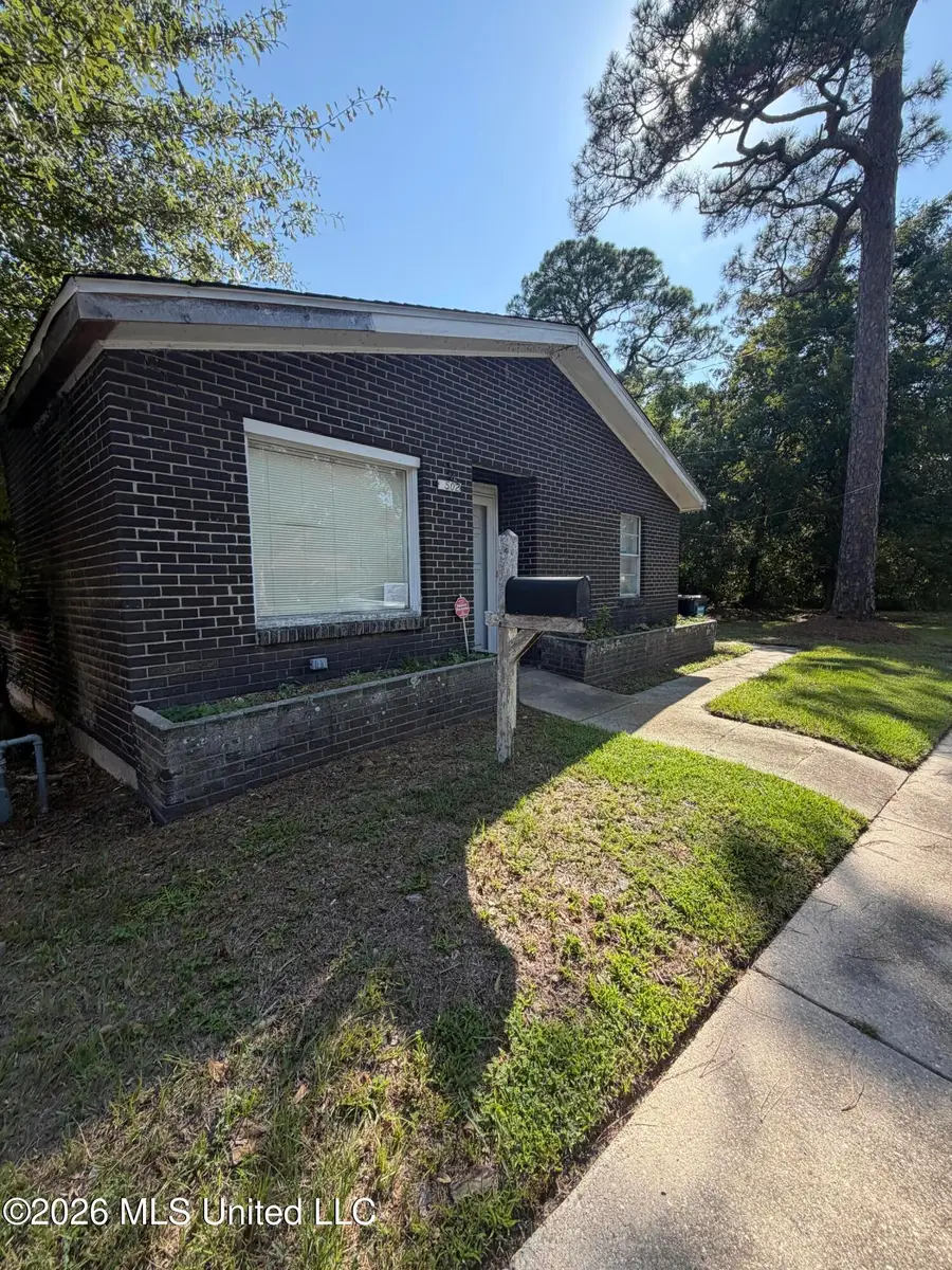 1502 School Avenue, Pascagoula, MS 39567 - #3