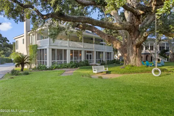 765 E Scenic Drive, Pass Christian, MS 39571