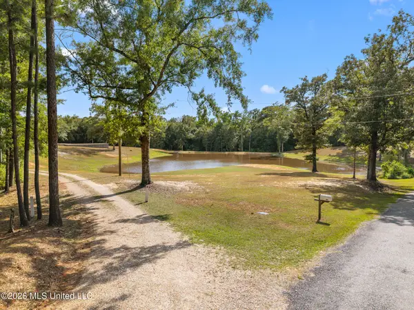 299 Holliday Drive, Poplarville, MS 39470