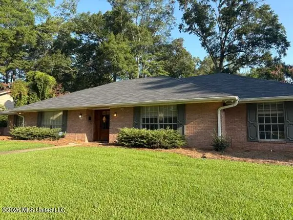 5460 Saratoga Drive, Jackson, MS 39211
