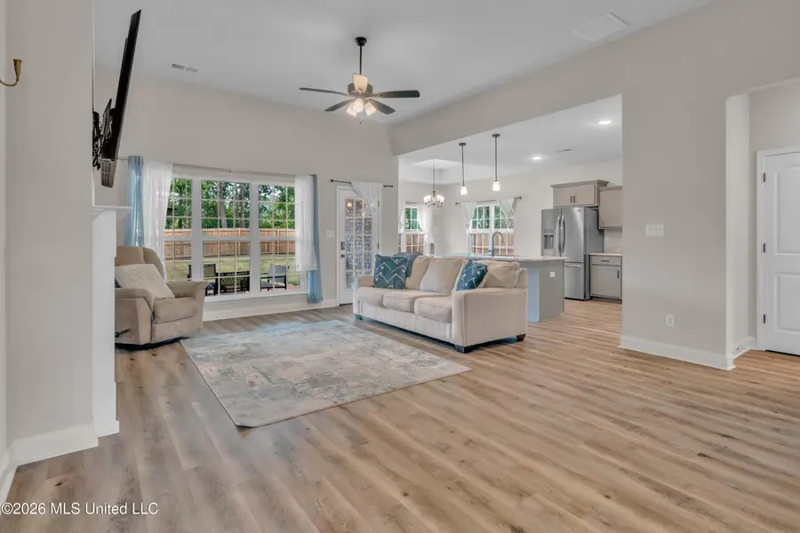 963 Buttermilk Drive, Nesbit, MS 38651 - #3
