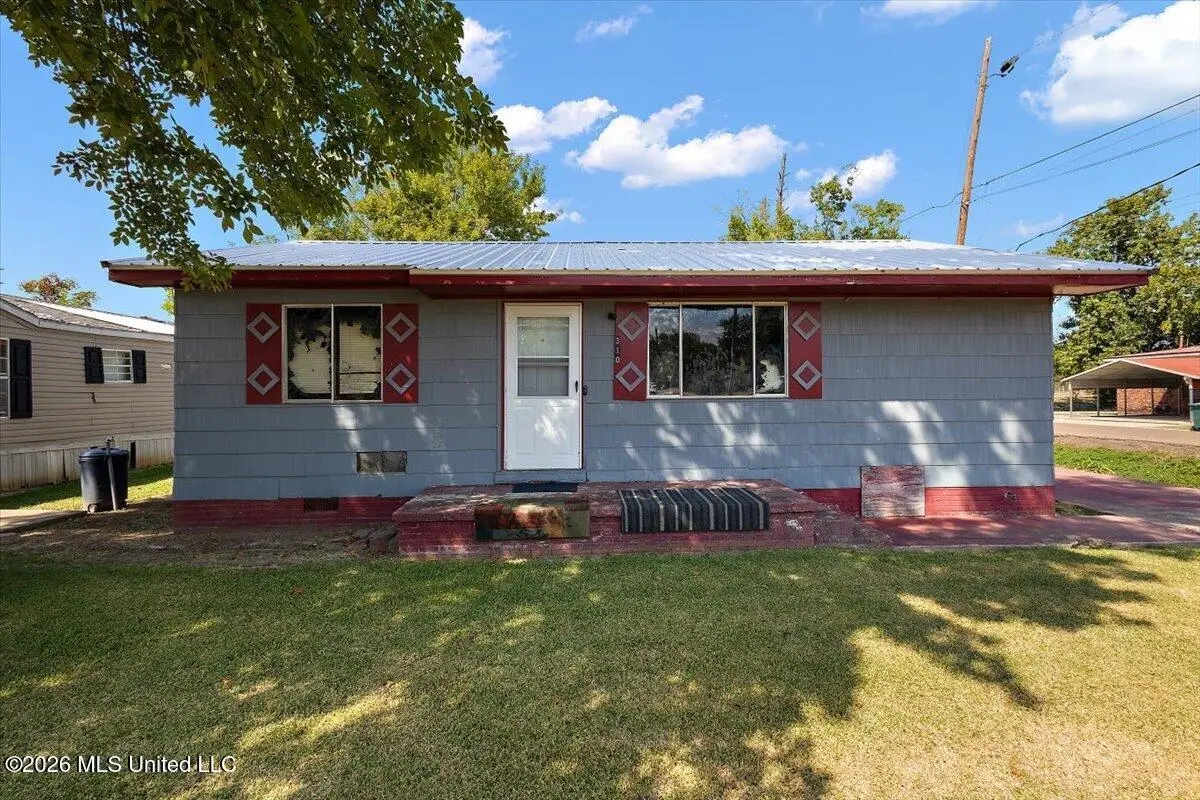 310 W 6th Street, Yazoo City, MS 39194 - #1