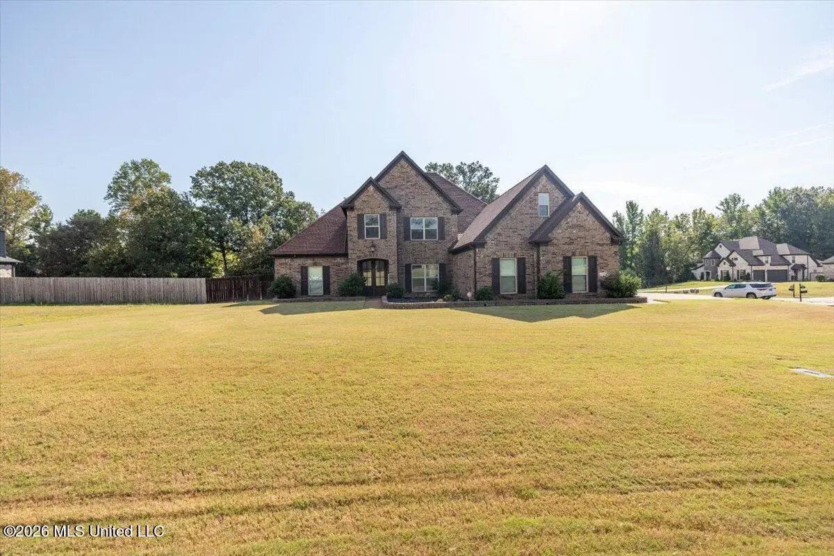 3328 Straw Bridge Road, Olive Branch, MS 38654 - #1