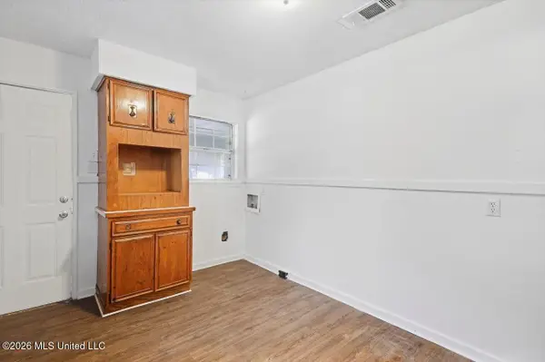 3058 Woodside Drive, Jackson, MS 39212