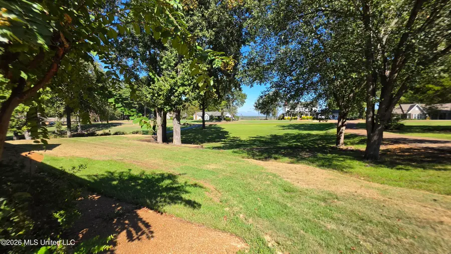 124 Gwen Road, Senatobia, MS 38668 - #3