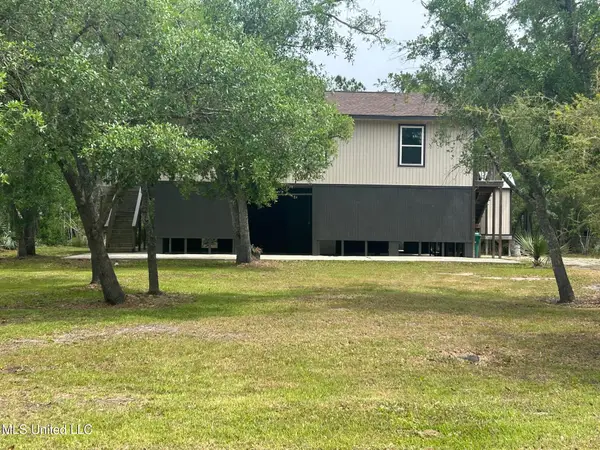 5142 1st Avenue, Bay Saint Louis, MS 39520