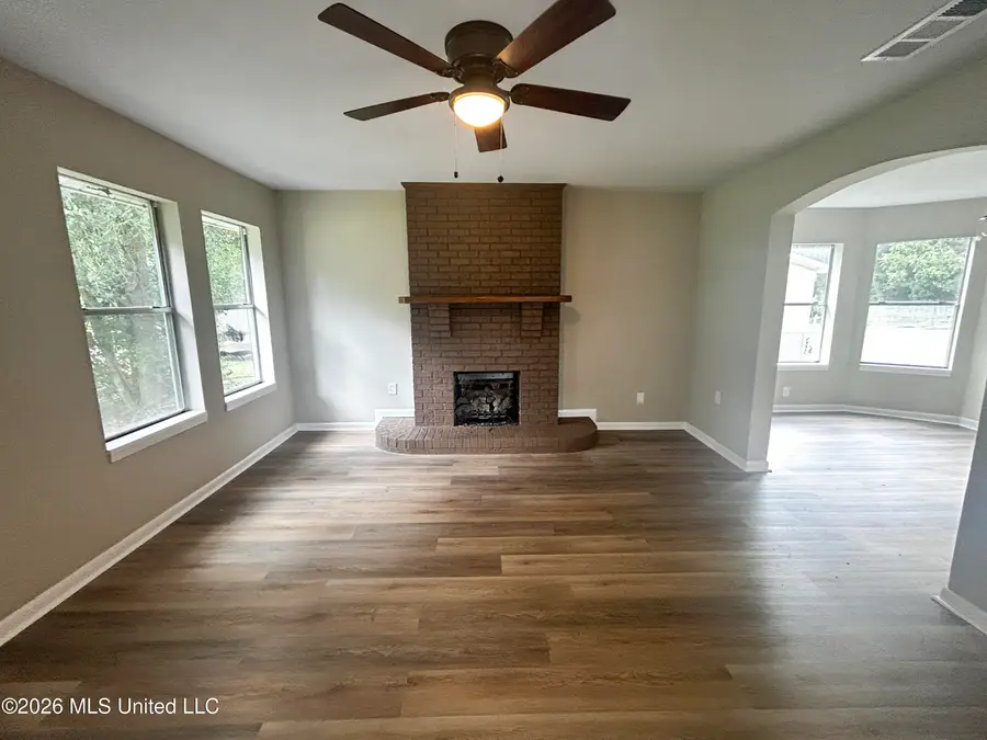 3921 Wembley Avenue, Moss Point, MS 39563 - #2
