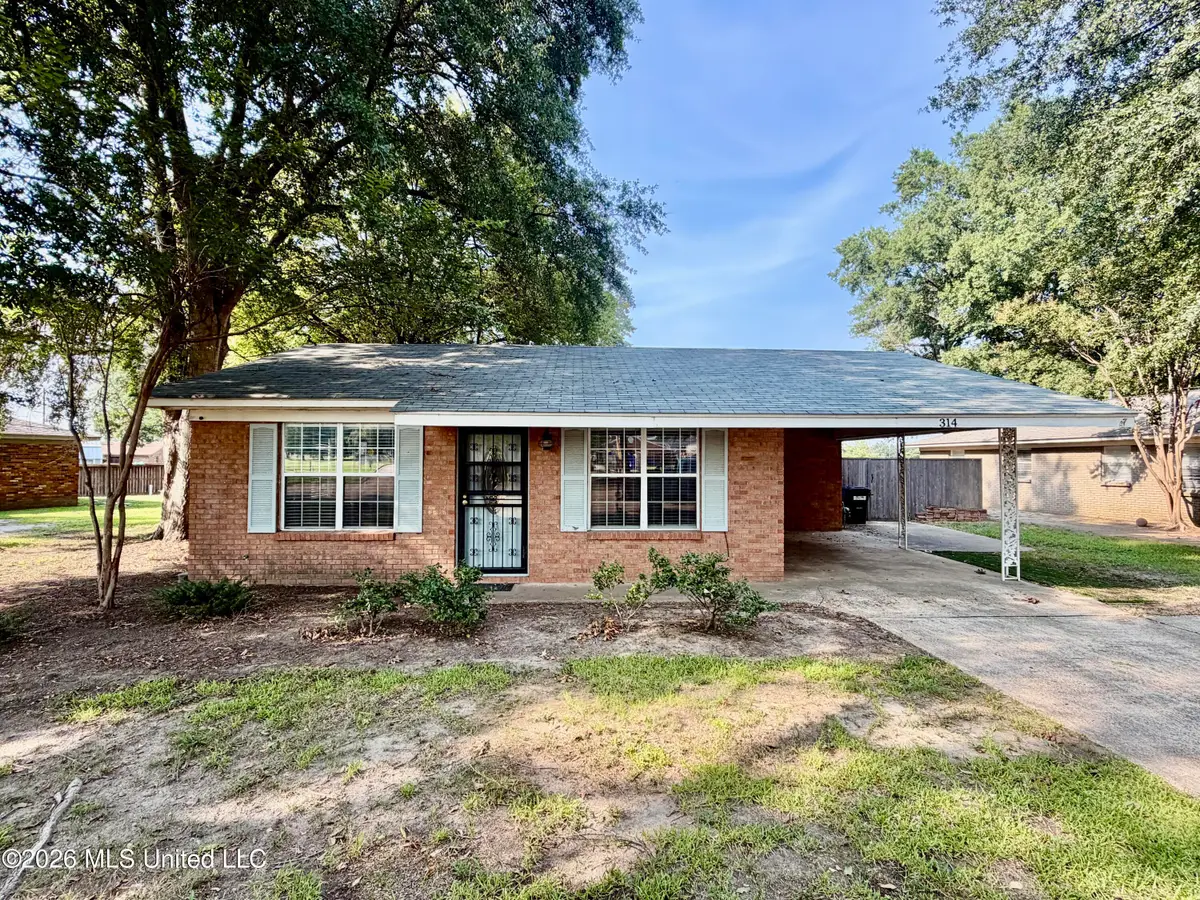 314 Bolling Avenue, Cleveland, MS 38732 - #1