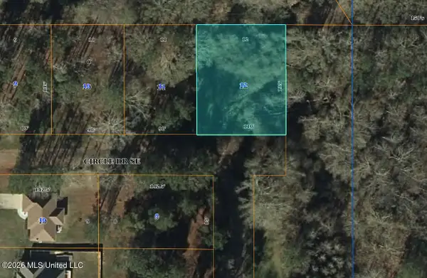 SE Circle Drive, Magee, MS 39111