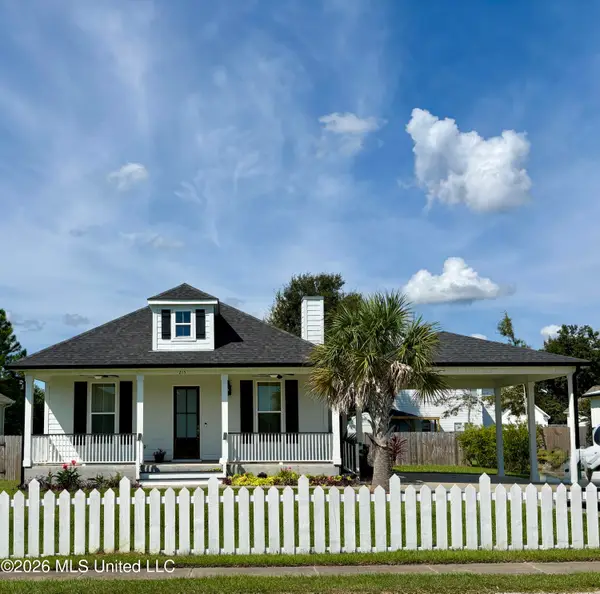 215 White Harbor Road, Long Beach, MS 39560