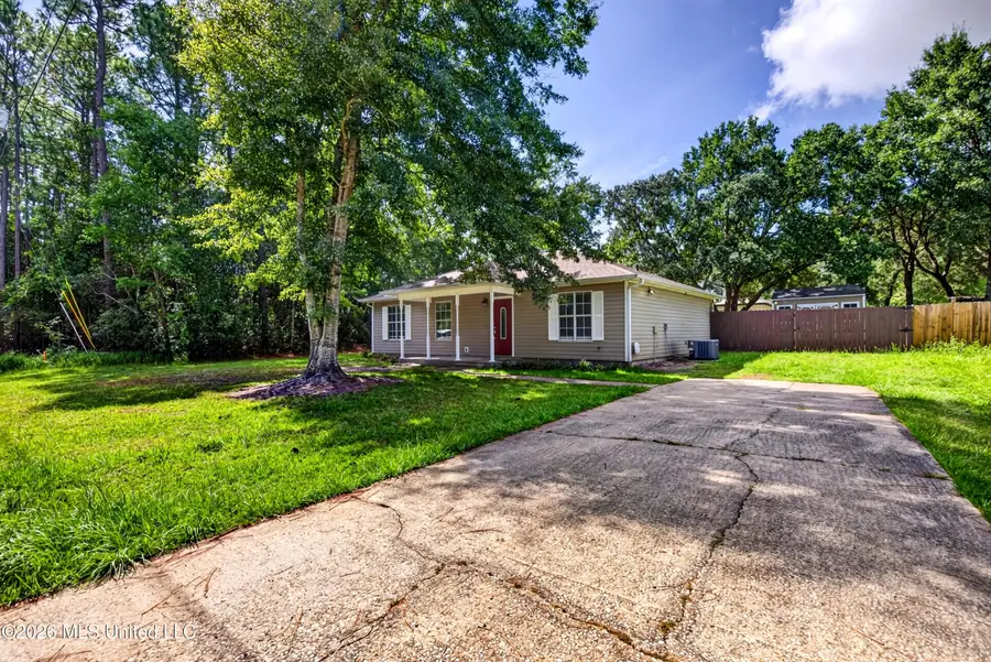 809 Peach, Ocean Springs, MS 39564 - #2