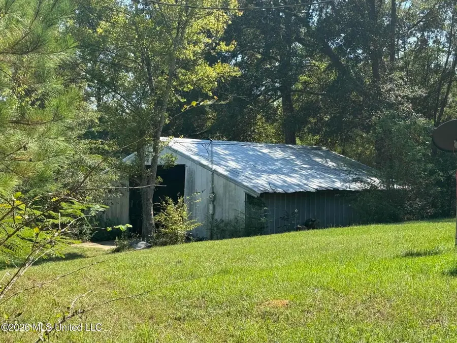 5072 S Highway 13, Morton, MS 39117 - #2