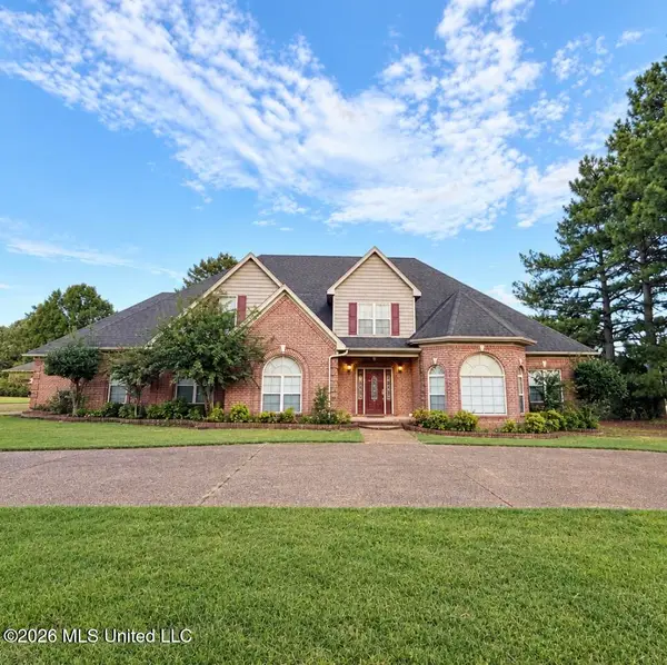 123 Tall Oaks Drive, Senatobia, MS 38668