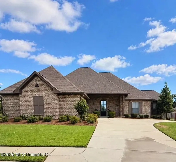 203 Ashbury Cove, Canton, MS 39046