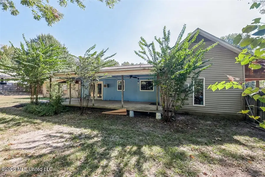 10 W Railroad Avenue, Byhalia, MS 38611 - #3