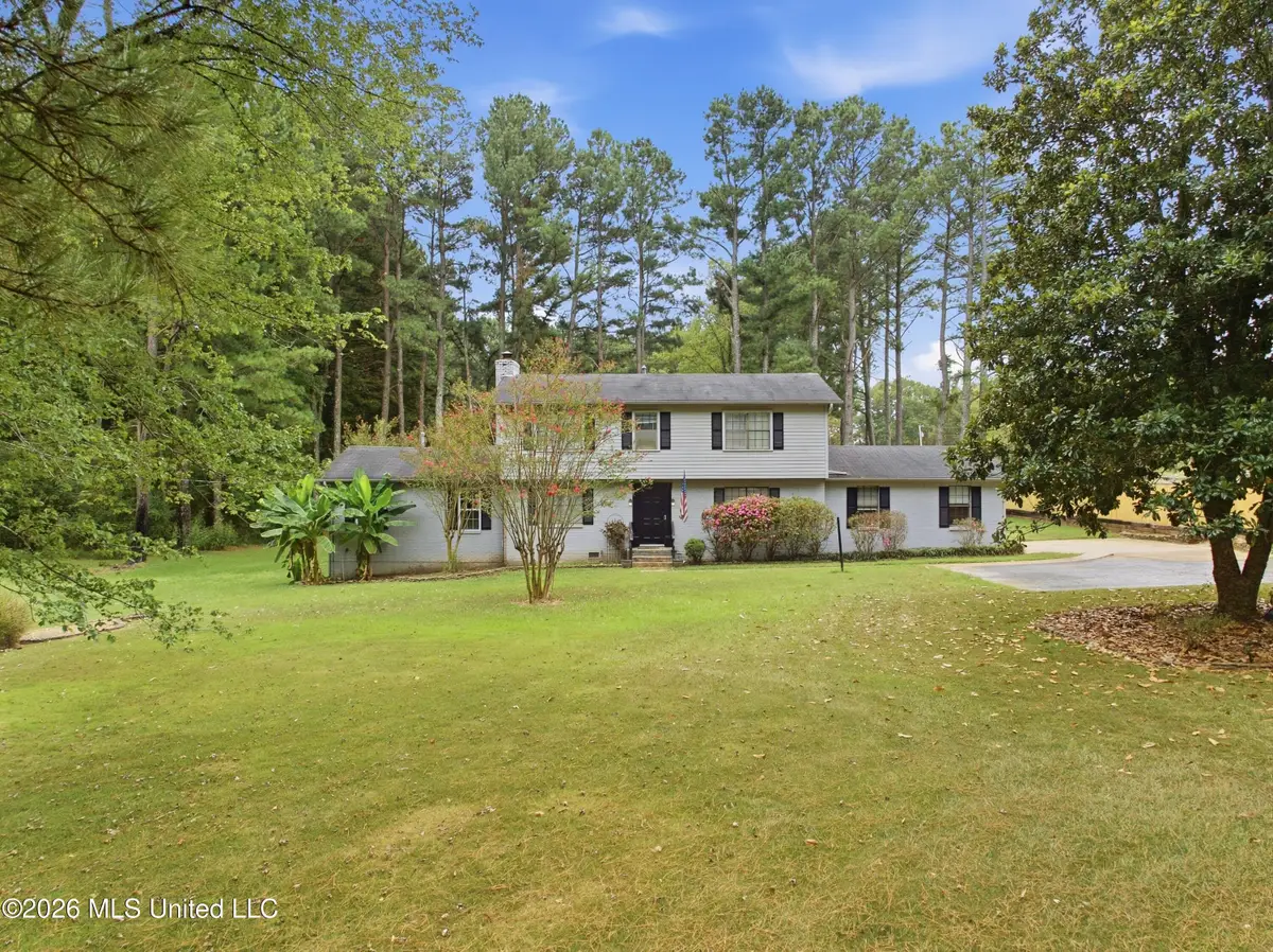 120 Oakwood Drive, Byhalia, MS 38611 - #1