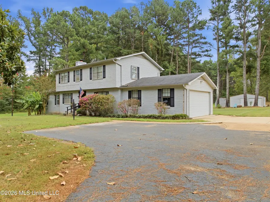 120 Oakwood Drive, Byhalia, MS 38611 - #2