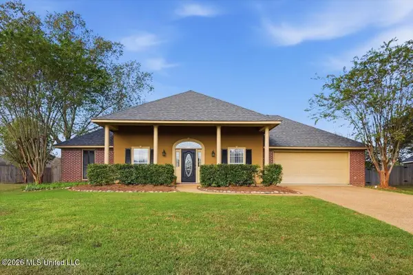 207 Woodgreen Cove, Flowood, MS 39232
