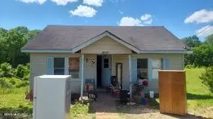 125 N College Street, Pontotoc, MS 38863