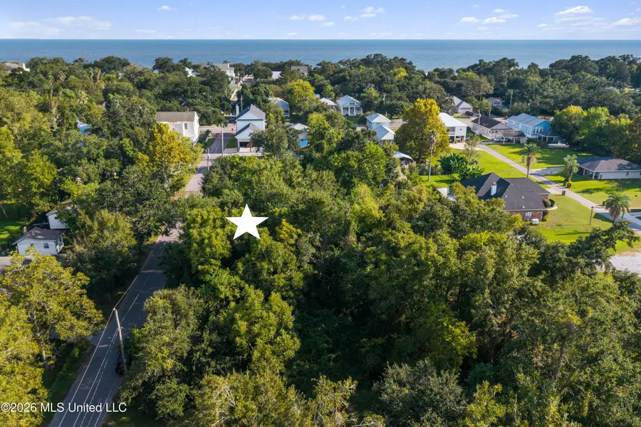 Seal Avenue, Pass Christian, MS 39571 - #2
