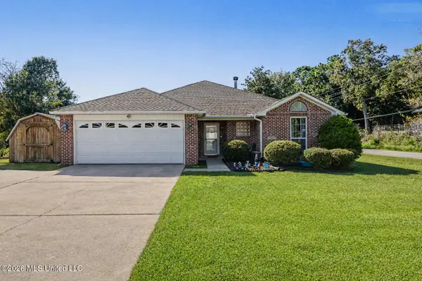 3321 N 4th Street, Ocean Springs, MS 39564
