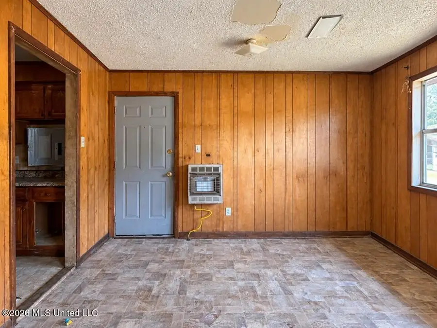 1114 Johnson Avenue, Cleveland, MS 38732 - #3