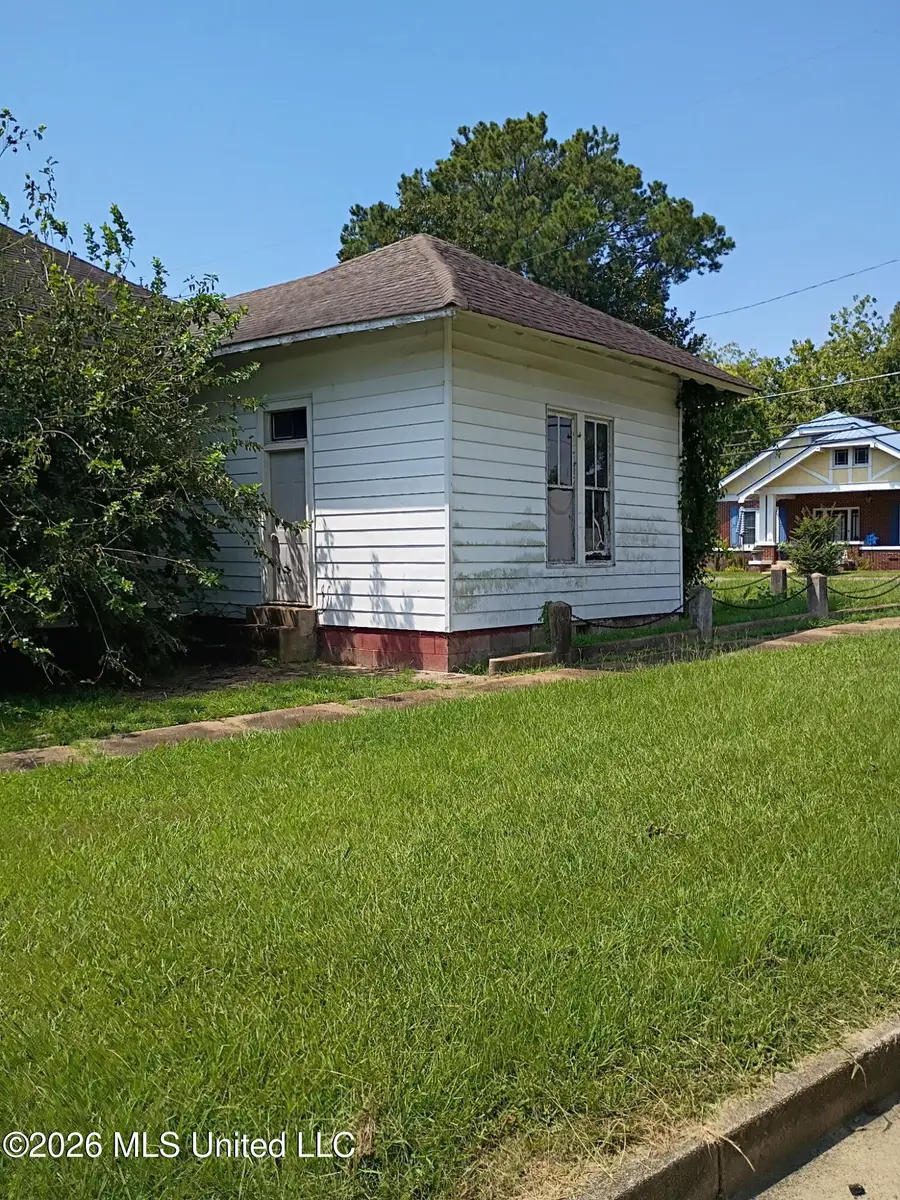 400 S Meridian Street, Aberdeen, MS 39730 - #3