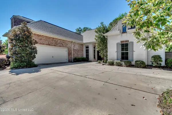 103 Ridgetop Circle, Flowood, MS 39232