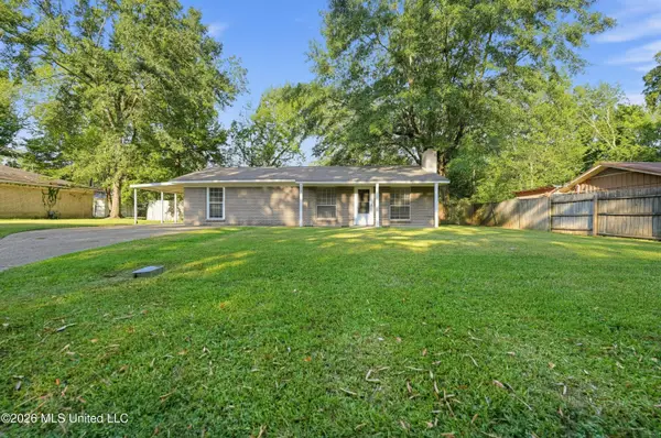 109 Skylane Drive, Pearl, MS 39208