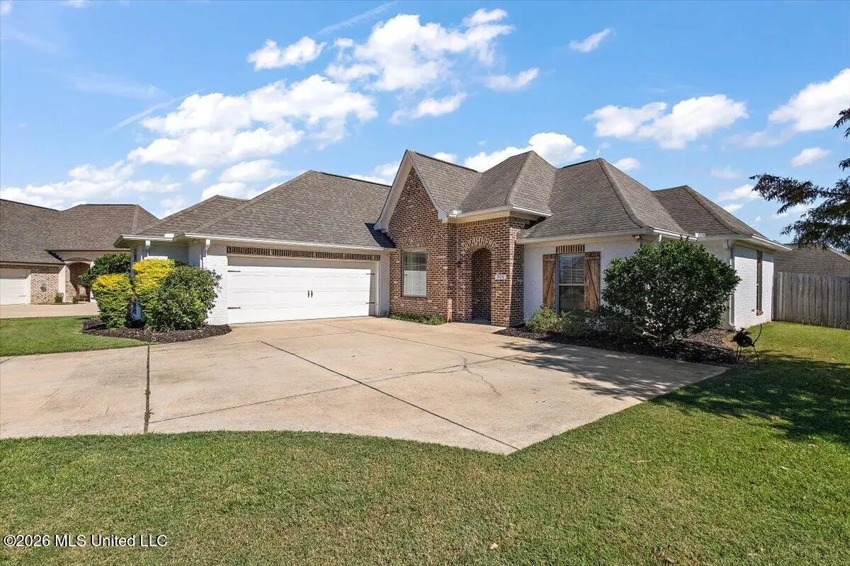 305 Logan Court, Canton, MS 39046 - #1