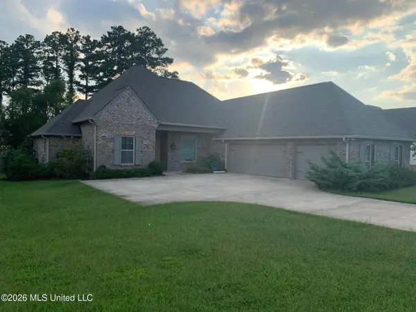 125 Freeland Lane, Clinton, MS 39056