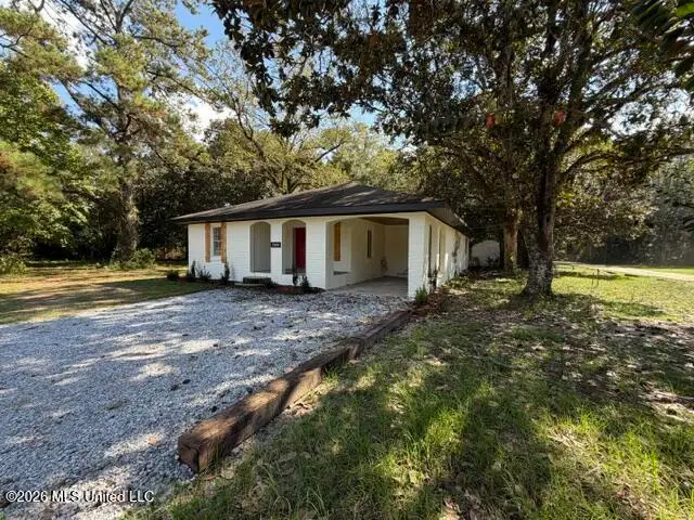 1906 E Canal Street, Picayune, MS 39466 - #3