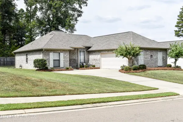 127 Woodburn Way, Pearl, MS 39208
