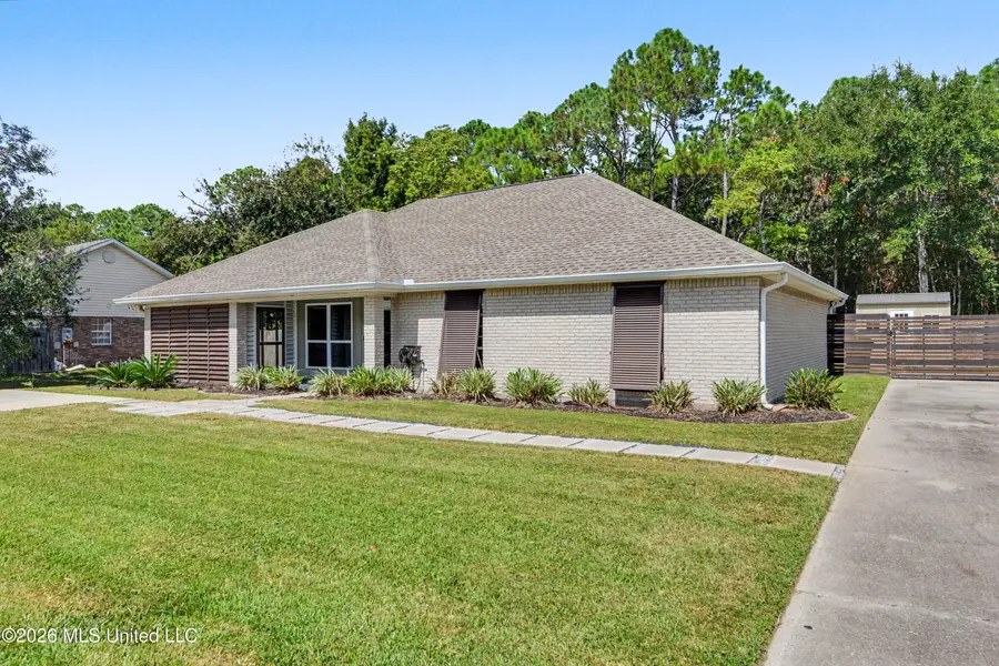 217 Henley Place, Bay Saint Louis, MS 39520 - #2
