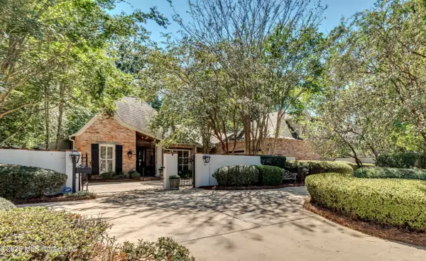 1353 E Northside Drive, Jackson, MS 39211